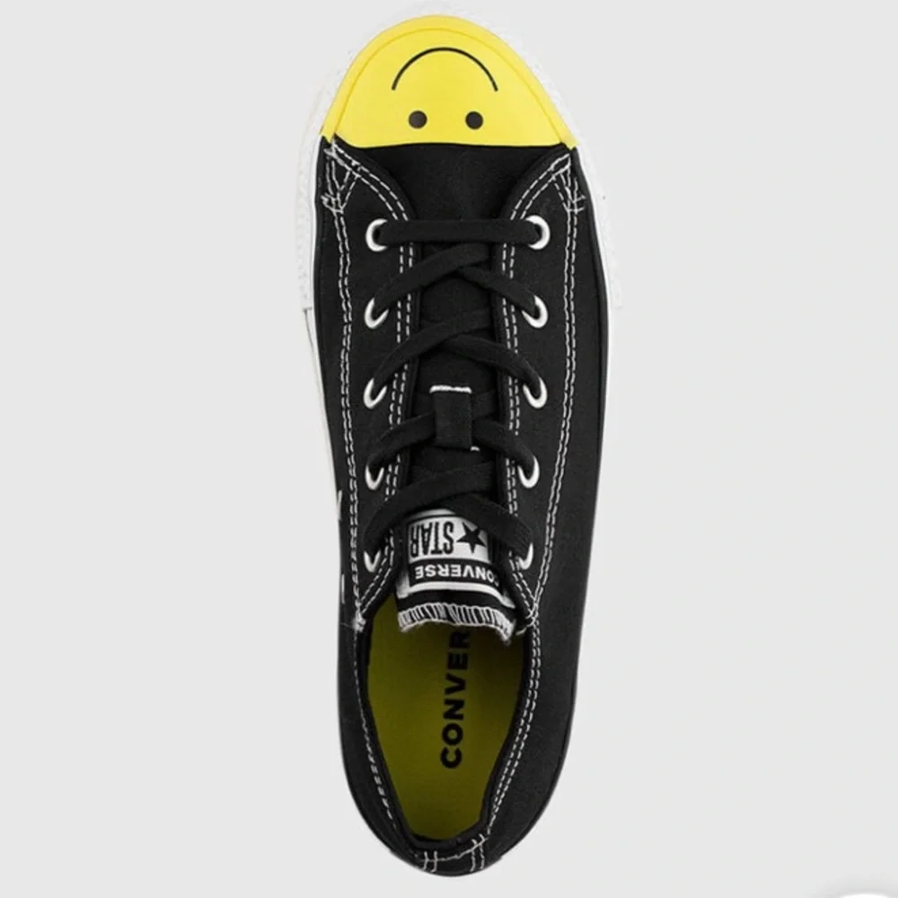 Converse Chuck Taylor All Star Low 'Smiley Face - Black' 665707C big kids US 4 - Picture 3 of 13